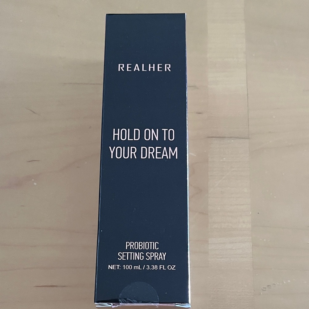 RealHer Probiotic Setting Spray - Black Packaging